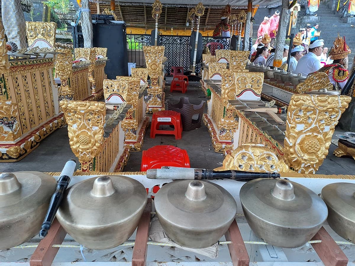 Filipino localization in production